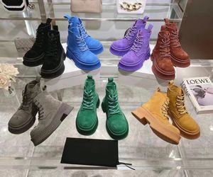 Fall New Doc Martens for Women Small 2023 Wedge Skórzane buty dla kobiet retro robota w zachodniej platformie kowbojskiej kostki