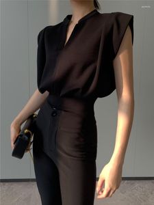 Kvinnors tvåbitar byxor koreanska mode sommar svarta byxor kvinnor ärmlösa skjortor toppar och flare 2 stycken set kvinnliga formella kläder