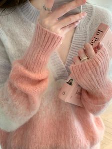 女性用セーター2023 Vネックタイ染色勾配モヘアセーター秋の冬の韓国ソフトルーズシントップレディースファッション