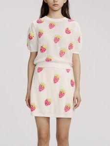 Kvinnors tröjor Strawberry 3D-broderi stickad tröja 2023 sommaren kortärmad stickkläder toppar
