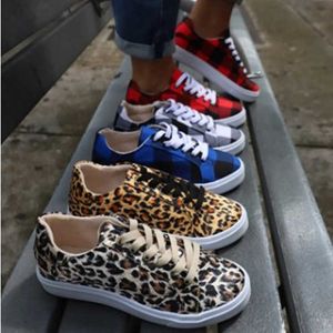 Dress Shoes Large new women's Checked leopard print shoes tenis feminino casual wholesale women shoes J230806