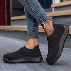 Sapatos formais Moda Sapatos Casuais Femininos Slip On Tênis Para Mulheres Cor Sólida Sapatos Meias Ao Ar Livre Senhoras Sapatos Baixos Tênis Feminino J230806