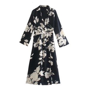 Vestido feminino outono vento manga comprida preto e branco com estampa de flores