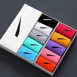 Atacado meias esportivas masculinas e femininas 100% algodão 10 cores NK estampadas com caixa/5 pares
