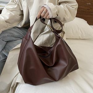 Akşam çantaları kadın omuz çantası gündelik pu deri vintage alışveriş kadınlar için lüks çantalar büyük kapasiteli katı moda crossbody