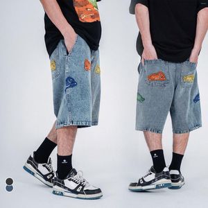 Calças de brim masculinas Shorts jeans de marca de moda para meninos Distintivos de verão bordados soltos e versáteis lavagem unissex