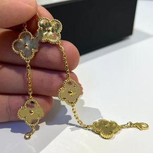 Pulsera de cadena de eslabones de diseñador de lujo Cleef Clover Moda para mujer Pulseras de oro de 18 k Joyas