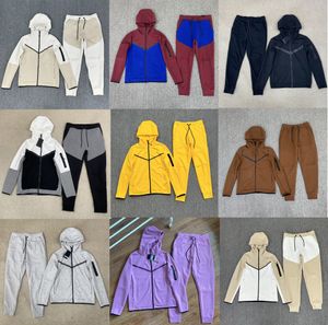 Takipler Erkekler İçin Erkek Pantolon Takımları Erkek Techsuit Tech Polar Futbol Tasarımcı Ceket Moda Erkek Kadın Tech Tech Fleece Outerwear Man Sports Pantolon Joggers L