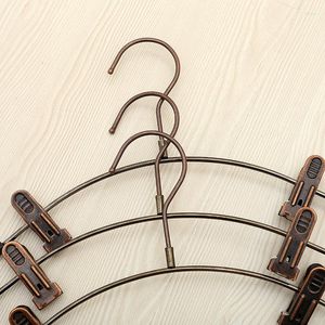 Cabides 10 pçs/lote 27 cm cor de bronze antigo calças infantis com clipes em forma de semicírculo cabides para loja de roupas infantis