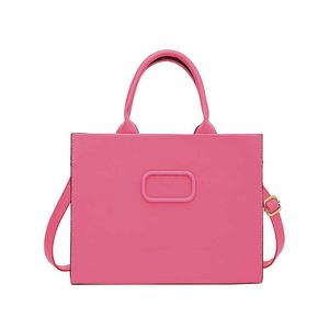 Marca Barbie Pink Tote Bag Designer Candy Color Borsa a tracolla Borsa a tracolla moda Donna Borsa di lusso in pelle ad alta capacità Borsa classica per shopping femminile 230807