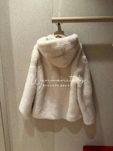 Women Fur Autumn and Winter Loro Piana Skiing Series Beige Hooded Fur Coats