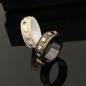 Parmodemärke Simple Letter Band Rings Luxury Designer Ring Finger Ceramic Material för män Kvinnor Engagemang Bröllopsmycken Lover Gift With Box CGE1 --02