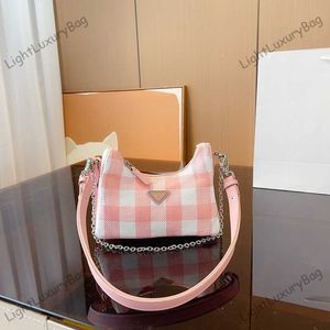 Простая сумка для мини -багет для каждой дизайнерской сумки для подмышек для женщин для женщин на плечах кошельки 230807