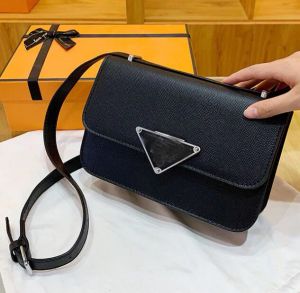 P Designer Counter Bag for Women Fashion Chain Consual Crossbody Cover Cover Cross Body Body Ladies Mini Bag Hage AAA