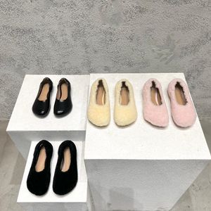 Lüks Tasarımcı Kadın Terlik Tasman Terlik Kestane Kürk Slaytlar Koyun Dinini Shearling Tazz Yeni Katırlar Kadınlar Ultra Mini Platform Önyükleme Slip-On Ayakkabılar