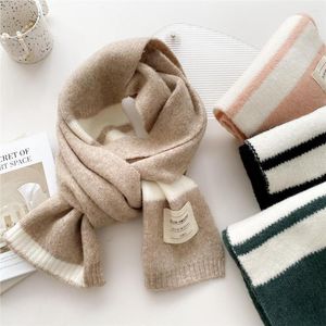 Sciarpe a righe Sciarpa in cashmere caldo per le donne Moda Neckercheif Lungo magro lavorato a maglia femminile Filato di lana Cravatta al collo Bandana