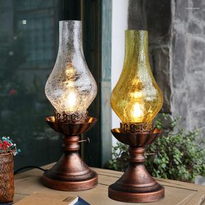 Candeeiros de chão Americano Retro Nostálgico Antiquado Candeeiro de Mesa Criativo Barn Lantern Quarto Cabeceira Clássico Old Iron Guesthouse Decoração