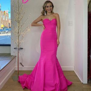 Party Dresses Beauty Elegant Satin Strapless Mermaid aftonklänning Formell examen Sweetheart Prom Dress