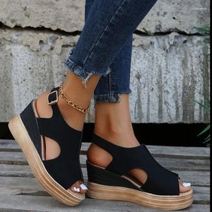 Sandaler 2023 Summer Fish Mouth Large Foreign Trade Slope Heel Open Toe Buckle Roman Style High