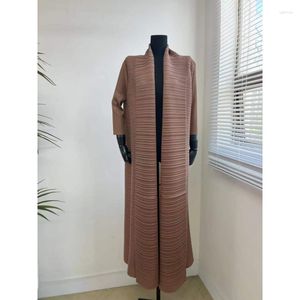 Women's Trench Coats Miyake Pleated Long Coat 2023 Autumn Cardigan Windbreaker Solid Loose Large Lapel With Belt Women Robe