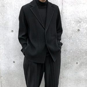 Herrdräkter veckad kostym 2023 Autumn Japanese tappade krage premium Loose Casual Coat mode