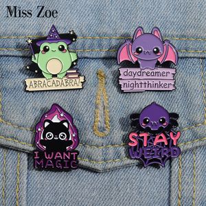 I Want Magic Esmalte Pins Custom Frog Wizard Bat Stay Weird Brooch Lapel Badges Halloween Animal Jewelry Gift for Kids Friends