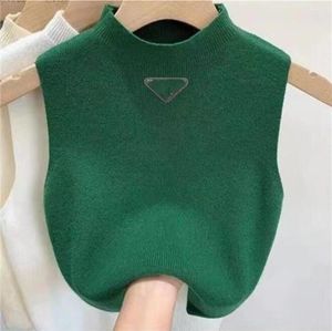 2023 Neuer Sommer Kurzer Designer Kleidung Frau Weste Frauen Strickhemd Sexy Top Basis Hemd Leichte dünne Buchstaben Stickerei für Womans Weste Top Weste Weste Pullover Frau Luxus