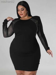 Grundlegende Freizeitkleider ZJFZML ZZ Plus Size Sheer Mesh Hot Drilling Process Geburtstagskleid für Frauen Rundhalsausschnitt Langarm figurformendes Kleid über dem Knie HKD230807