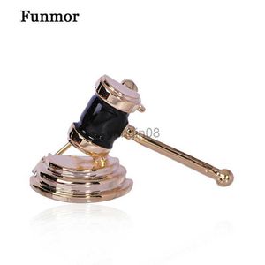 Pins Brooches Funmor Delicate Law Brooch Enamel Pins Judge Men Coat Shirt Uniform Decoration Jewelry Court Work Pin Ornaments Bijouterie Gifts HKD230807