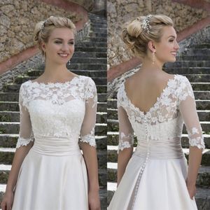 Nowy Scoop Neck 3 4 Rękawy V Back Bridal Wedding Wedding Lace Applique Kurtka Biała okłady kości słoniowej wzrusza wzruszami Bolero Made213X