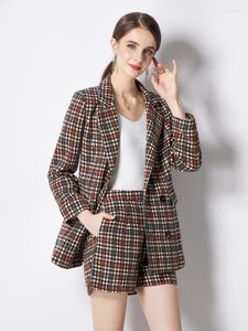 Kvinnors spårdräkter Autumn Winter Women Vintage Plaid Tweed 2 Piece Set Long Sleeve Woolen Jacket Coat Pocket Shorts Suits