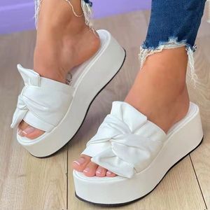Sandálias de saltos sapatos de moda para plataforma calçados de verão folhas de chinelos sandalias mujer b platm