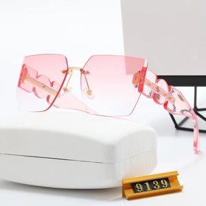 randlose Sonnenbrille Designerbrille Damen Herren Sonnenbrillen Breite Spiegelbeine Klassische stereoskopische Logo -PC -Material Multi -Farb -Option Girl Boy Square Sonnenbrille
