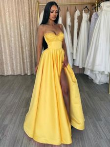 Parti Elbiseleri Basit sarı balo 2023 Bir çizgi bölünmüş spagetti kayışları boncuk önlükleri resmi kadınlar akşam kıyafetleri satış