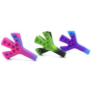 Commercio all'ingrosso piccolo leafage tre fori accessori per fumatori creativo silicone grezzo pipa tabacco colorato gorgogliatore