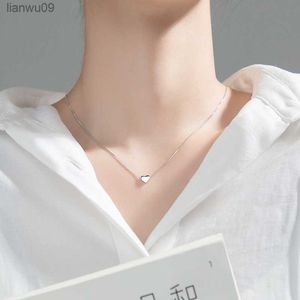 Fashion Ladies 925 Sterling Silver Sweet Love Halsband Smooth Shiny Star Pendant CLAVICLE CHAMIVE JUBBGEMER CHARMMEYGGENT L230704