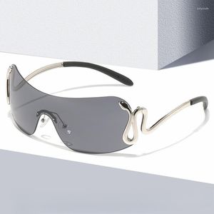 Sunglasses Punk Women Oversized One Piece Designer Sun Glasses UV400 Unisex Shades Eyewear Fashion Y2k Eyeglasses
