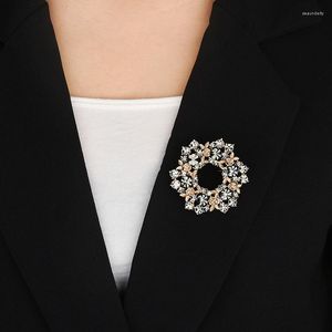 Broches de guirlanda de cristal austríaco para mulheres grande broche broche moda vestido casaco acessórios festa joias femininas 2023 bom