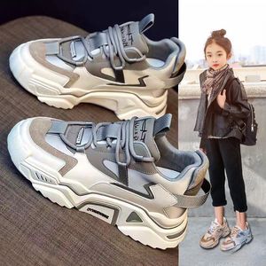 الأحذية الرياضية للبنات 2023 New Spring and Autumn Student Dad Shoes Children's Middle and Big Children Running Shoes