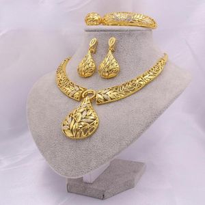 Halskette Ohrringe Set neueste italienische Goldschild -Schmuckmodfrau Anhänger Big Armband Ring Ohrring Dubai Indien