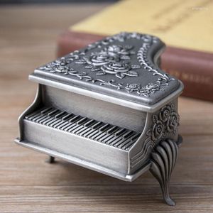 Smycken påsar vintage box skatt antik piano form metall lagring prinsessan makeup arrangör med blomma snidad