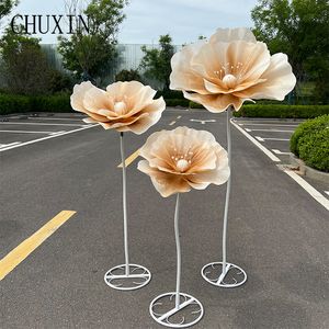 Coroas de flores decorativas luxo espuma eva pano de fundo de casamento estrada chumbo flor t layout de palco enfeites para casa jardim decoração suporte de flores suporte de exibição de janela adereços 230808