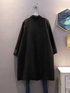 معاطف الخندق للسيدات Black Blends Fashion Full Sleeve Pocket Fan الطراز غير الرسمي للثدي المفرد 2023 Autumn Loose Coat