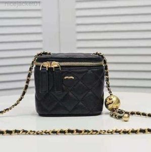 2023 Designer Channel Moda Borse Chanei Stile Borsa a forma di palla d'oro Borsa piccola a catena con palla d'oro Borsa a tracolla piccola Borsa quadrata Mini Bocca Borsa rossa Cambia Balck