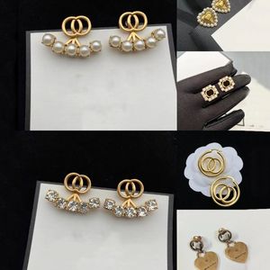 Pearl Designer Stud Earrings Classic G Diamond Earring for Women Men Gold Hoops Crystal Ear Rings Charm Bee Earings smycken Aretes 5