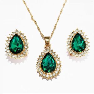 Halsbandörhängen Set Luxury Emeralds Water Drop Pendant Earring Wedding Jewelry for Bridal Women
