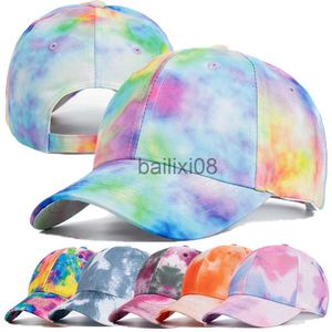 Bollmössor Nya modekvinnor Tie Dye Cap Multicolor Oregelbundet Print Baseball Cap Kvinnlig utomhus Streetwear Summer Caps Hattar J230807