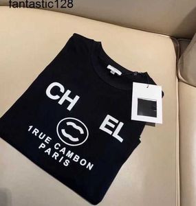 Round Neck Womens T-Shirt الإصدار المتقدم أزياء 100 ٪ Cotton France Trendy Clothing C Letter Graphic Print Coach Coach Channel 3XL 5XL Tops Tops6 Tees6