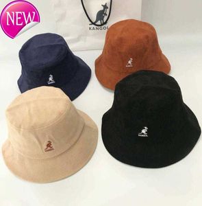 قبعات واسعة الحافة دلو 2020 جديد Kangol المطرزة نمط حيوان أشعة الشمس الظل مسطح أعلى الموضة قبعة corduroy للزوجين السفر A31504 C01236141464