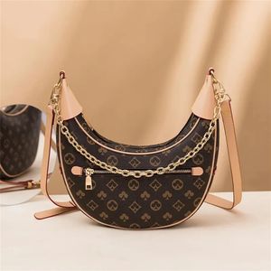 Designer Fashion Half Moon Shoulder Bags Women's Handbag Vintage Metal Chain Underarm Marel Printed Crossbody Bag Horn Shape Purse